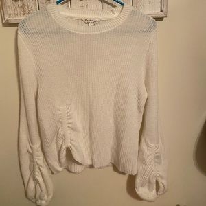 WHITE KNIT SWEATER